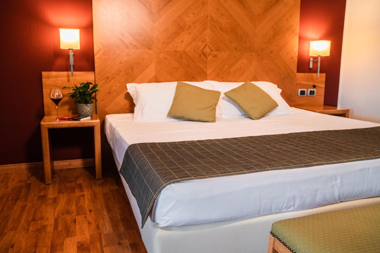 Hotel Pergola 레그나고 외부 사진