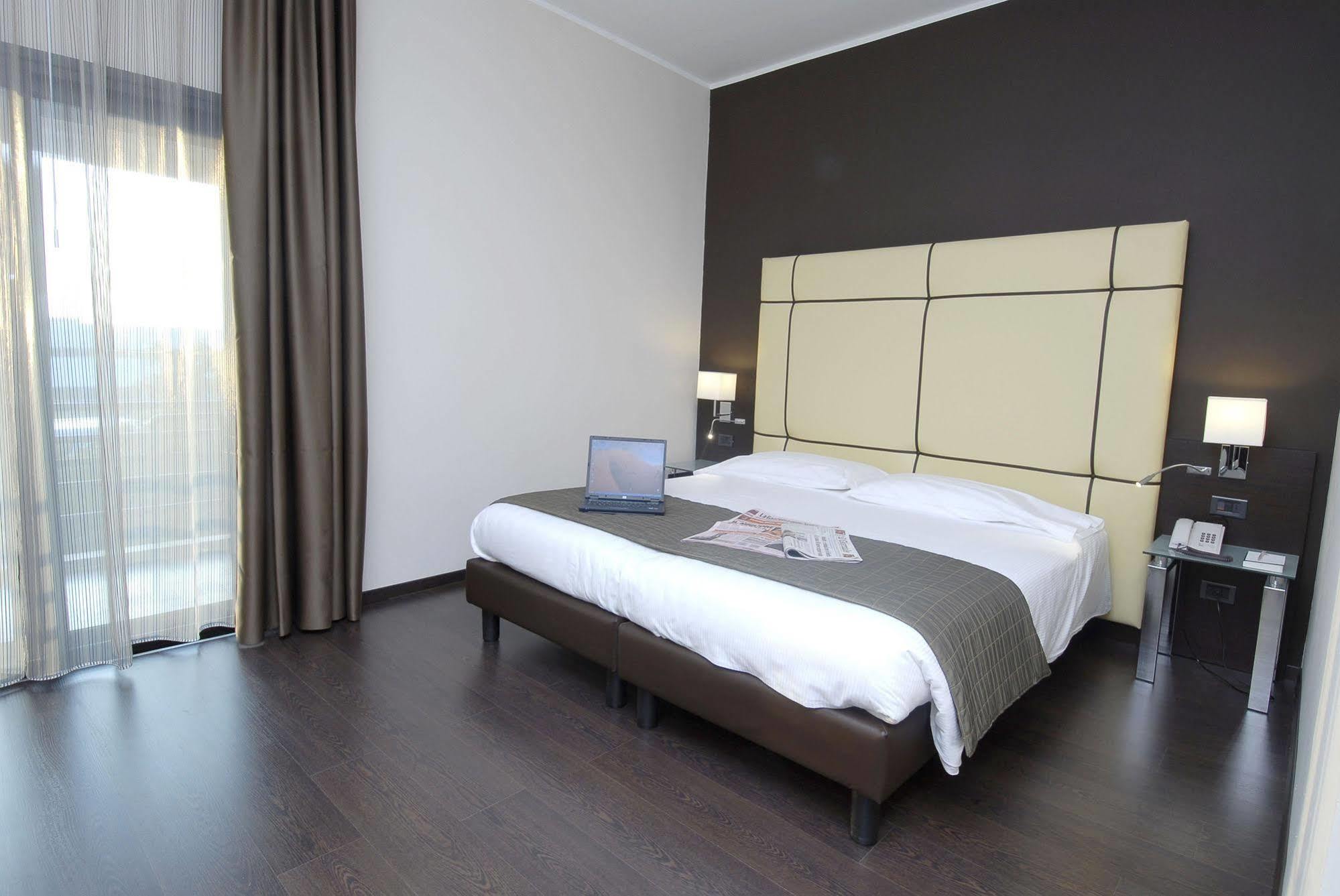 Hotel Pergola 레그나고 외부 사진