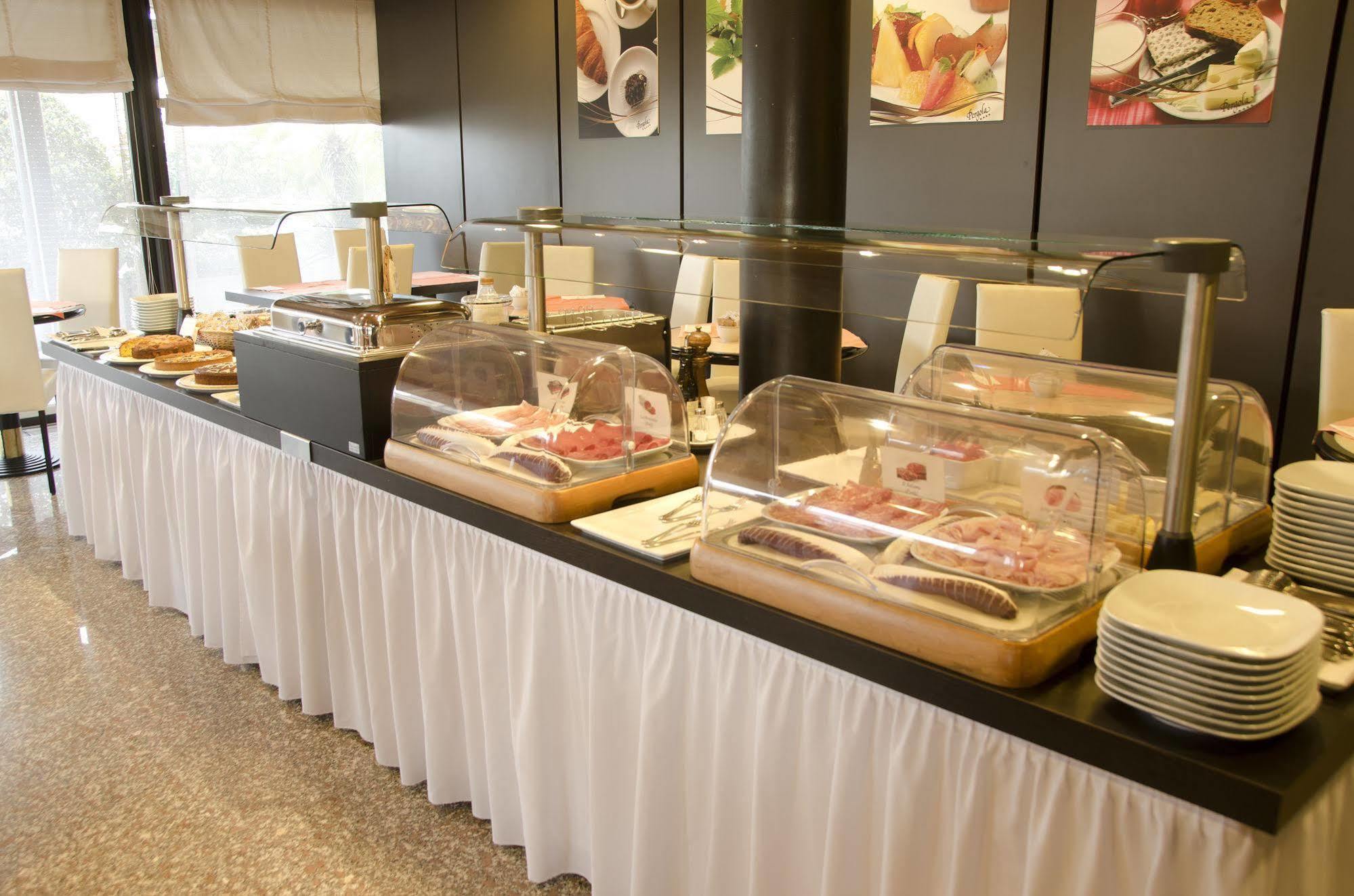 Hotel Pergola 레그나고 외부 사진